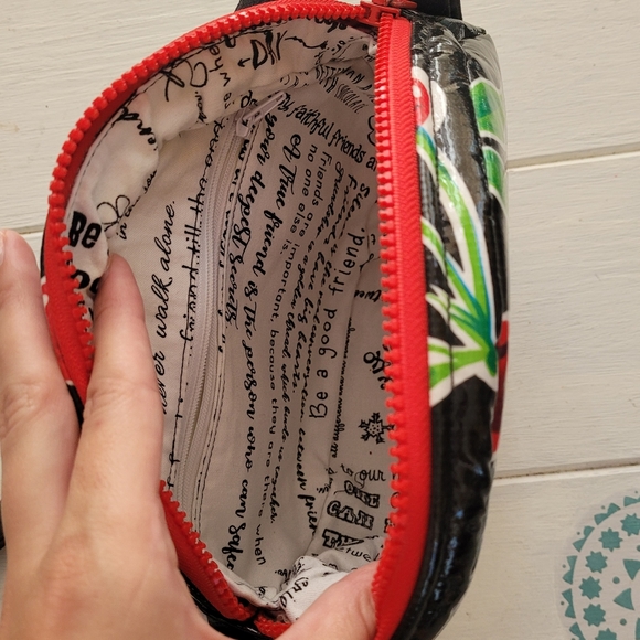 Handmade cherry purse - Picture 4 of 5